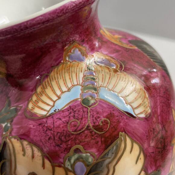 Vintage China Hand Painted Vase Flowers And Butterflies With Gold Accents - Picture 7 of 9